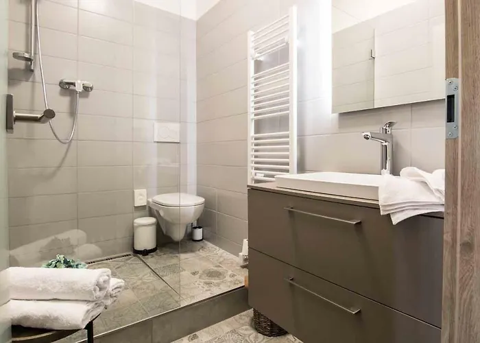 Place And Comfort Апартаменты *