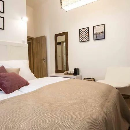 Apartment Place And Comfort