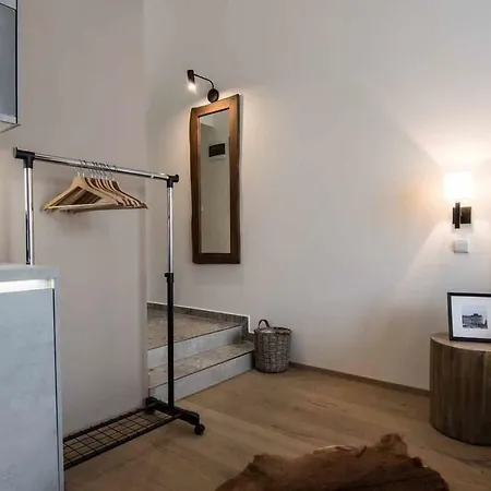 Apartment Place And Comfort
