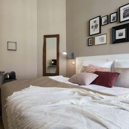Apartment Place And Comfort *