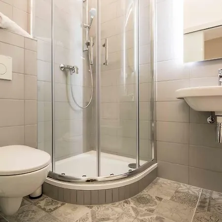 Place And Comfort *